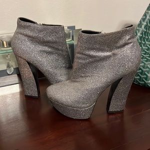Platform Silver Glitter Disco Shoes dv by Dolce Vita Size 7